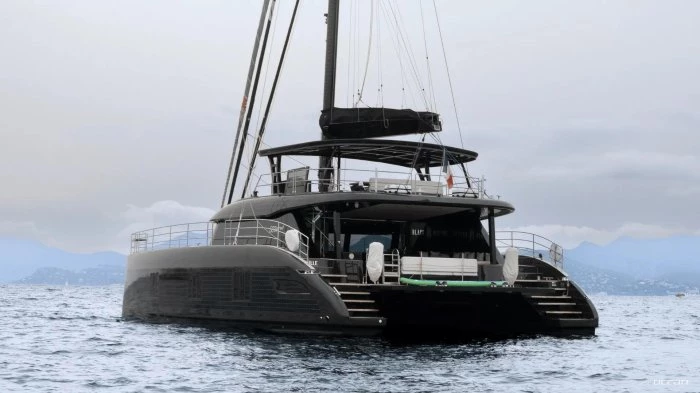 BLACK RAPTOR | New Sunreef 60 Luxury Sailing Catamaran | News | Luxury Yachts Charter