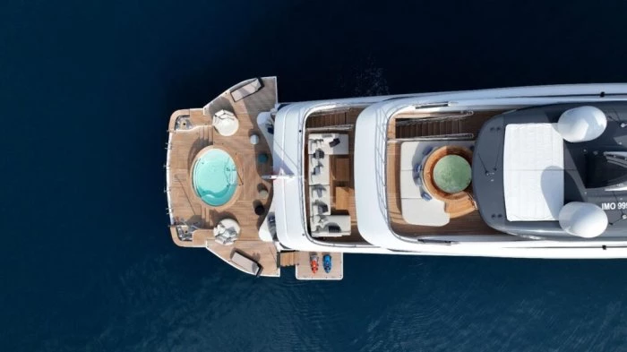 Chasing the Sun | LUMIÈRE Benetti B.NOW 50m Superyacht | News | Luxury Yachts Charter