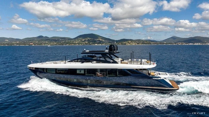 ARSANA | New luxury motor yacht for charter | News | Luxury Yachts Charter