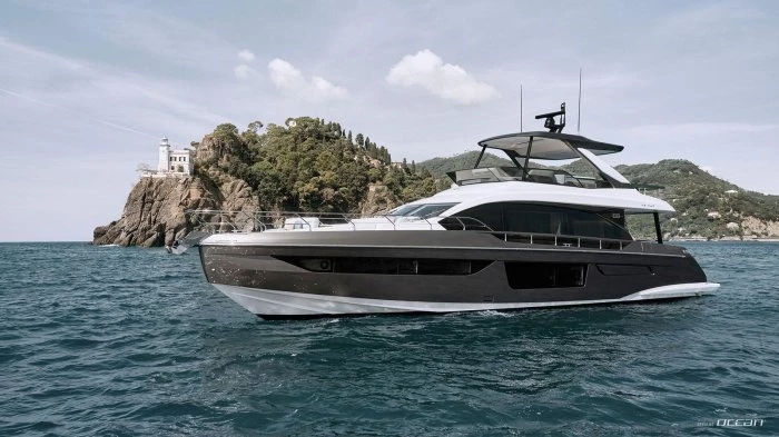 AGLAYA new Azimut Fly 68 for charter in Croatia | News | Luxury Yachts Charter