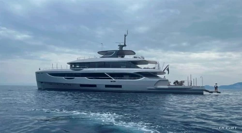 COSMICO <b>Benetti Oasis 40m</b>