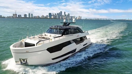 MAKE BIG HAPPEN <b>Ocean Alexander 28R</b>