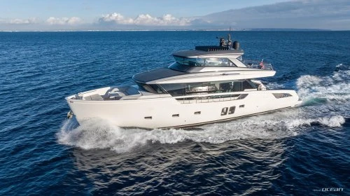 CLOUD IX <b>Sanlorenzo SX76</b>