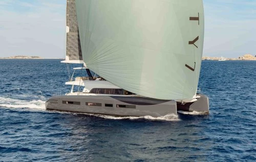 J. SPARROW <b>Lagoon Seventy 7</b>