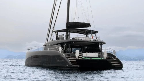 BLACK RAPTOR <b>Sunreef 60 Eco</b>