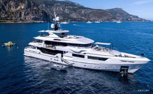 AXIOS <b>Admiral Maxima 47</b>