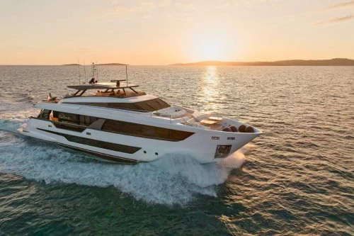 B.A.13 <b>Ferretti Yachts 1000</b>