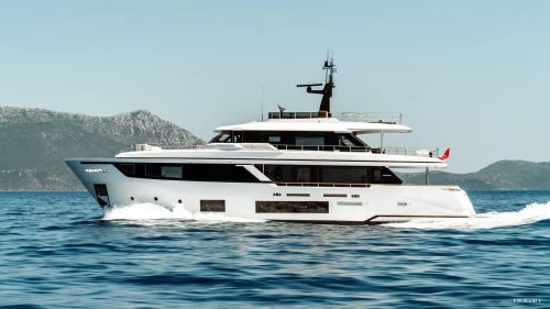 AT ONE <b>Custom Line Navetta 30</b>