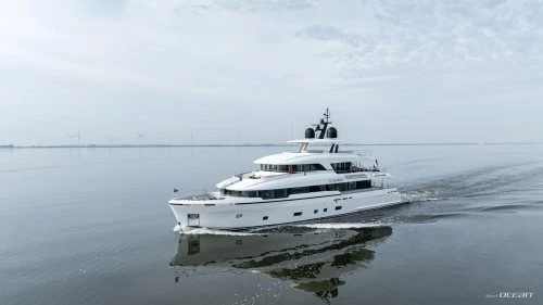 LUMIERE <b>Moonen 124 Martinique</b>